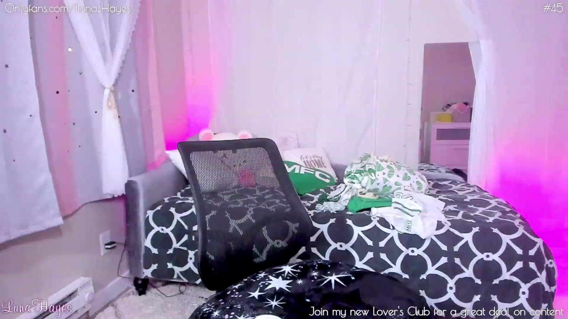 Gallery image thumbnail from LunaHayes's myfreecams stream on, 01/01/2023, 10:28 image 13 of 20