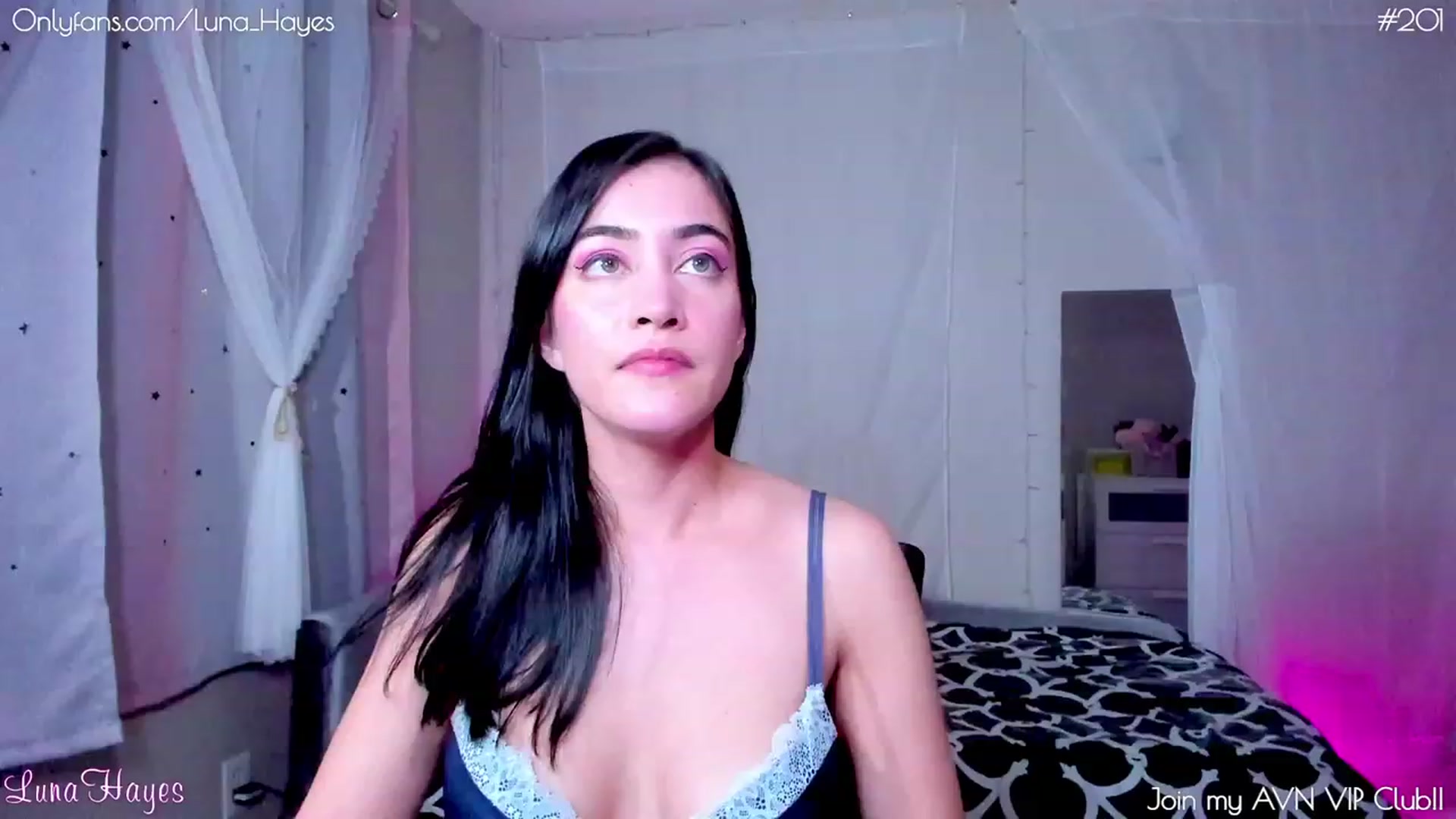 Gallery image thumbnail from LunaHayes's myfreecams stream on, 01/03/2023, 03:47 image 2 of 20