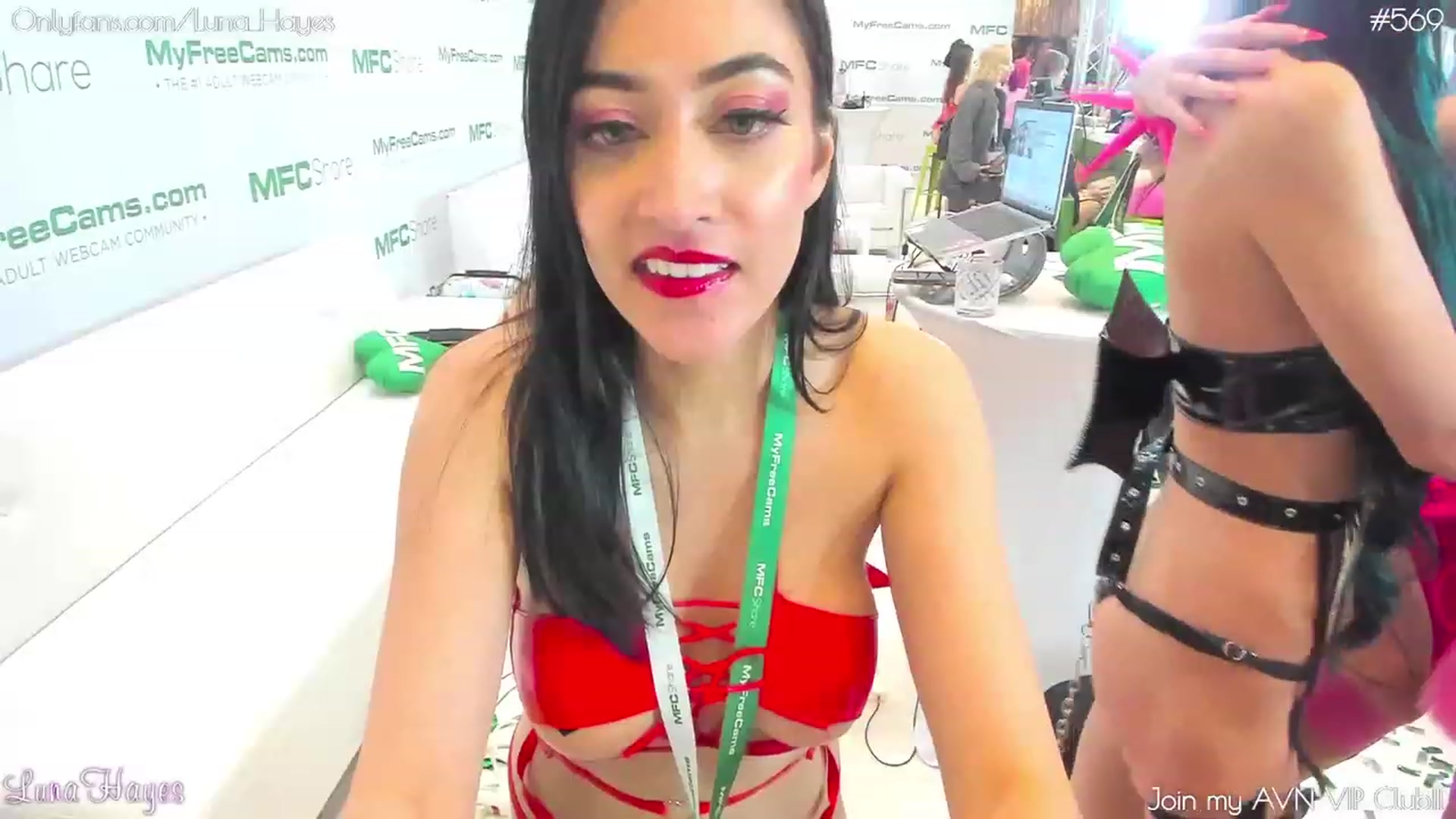 Gallery image thumbnail from LunaHayes's myfreecams stream on, 01/07/2023, 02:14 image 14 of 20