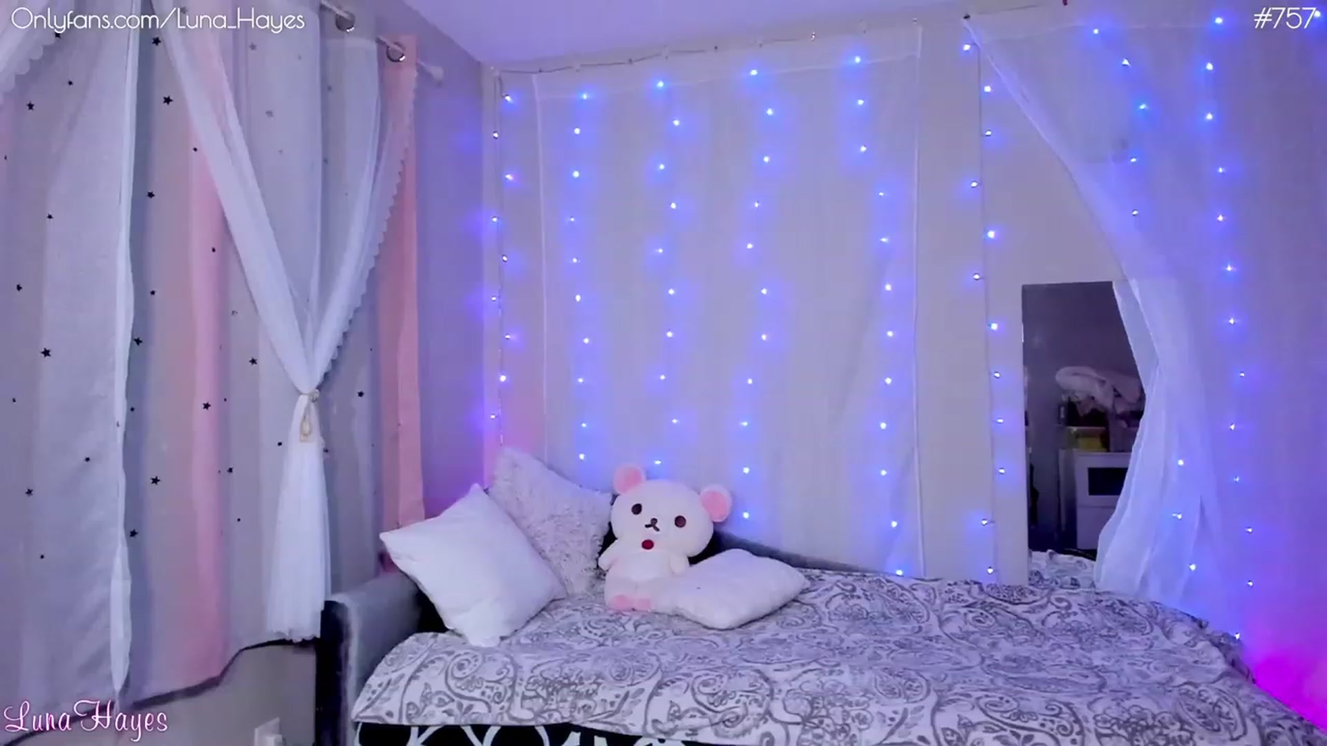 Gallery image thumbnail from LunaHayes's myfreecams stream on, 01/14/2023, 05:46 image 5 of 20