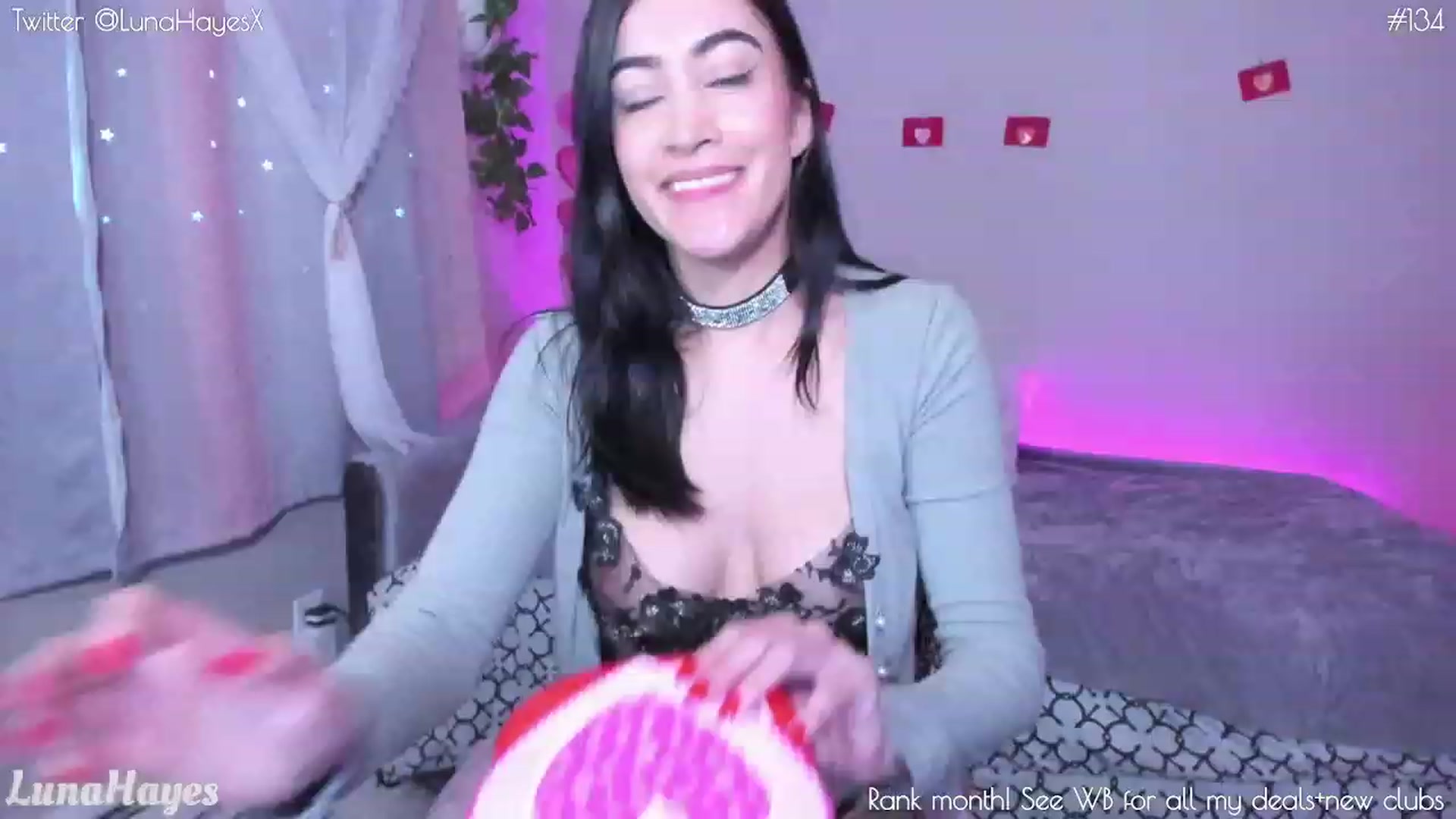 Gallery image thumbnail from LunaHayes's myfreecams stream on, 02/03/2023, 01:53 image 2 of 20