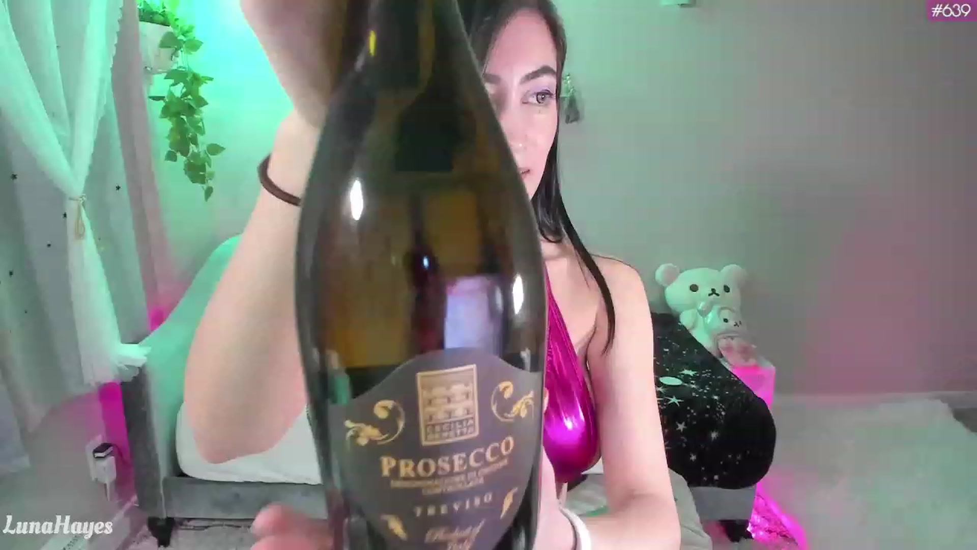 Gallery image thumbnail from LunaHayes's myfreecams stream on, 03/23/2023, 04:20 image 9 of 20