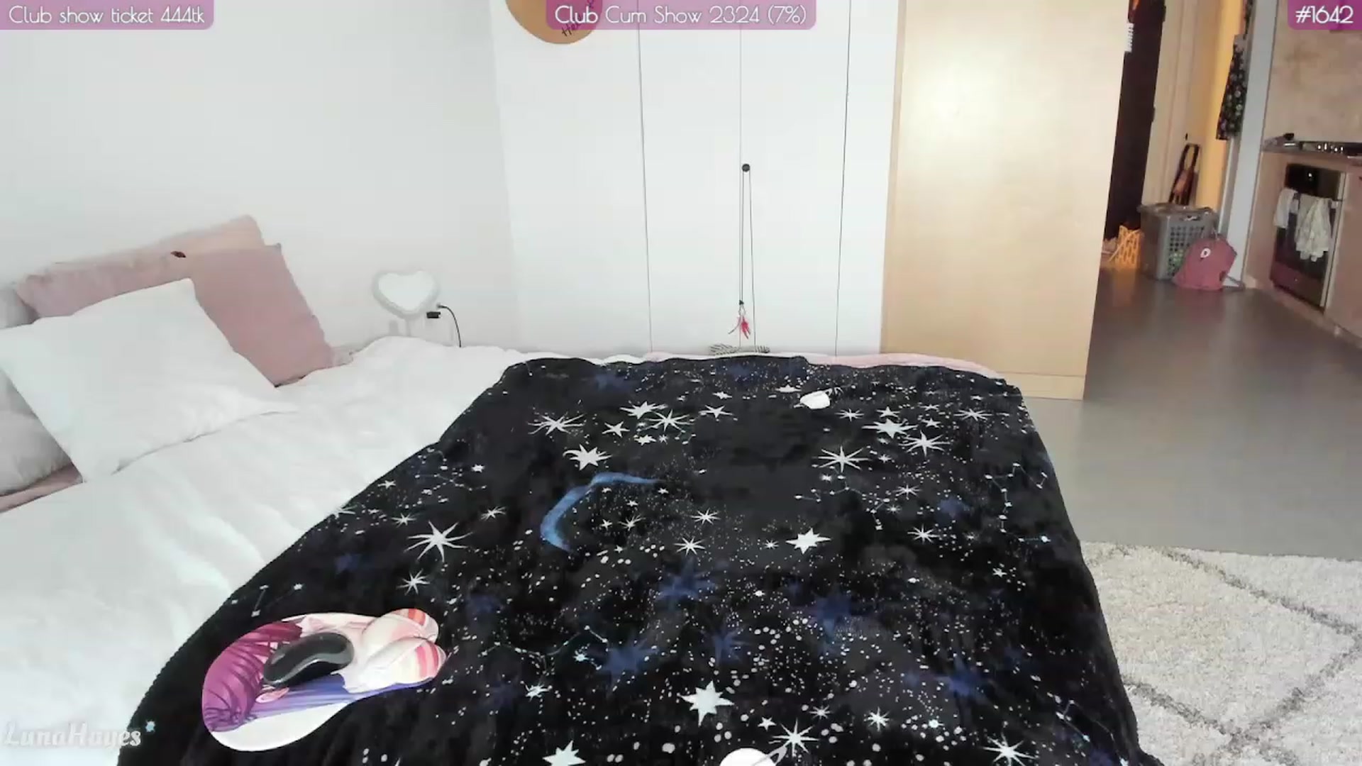 Gallery image thumbnail from LunaHayes's myfreecams stream on, 04/29/2023, 03:23 image 12 of 20