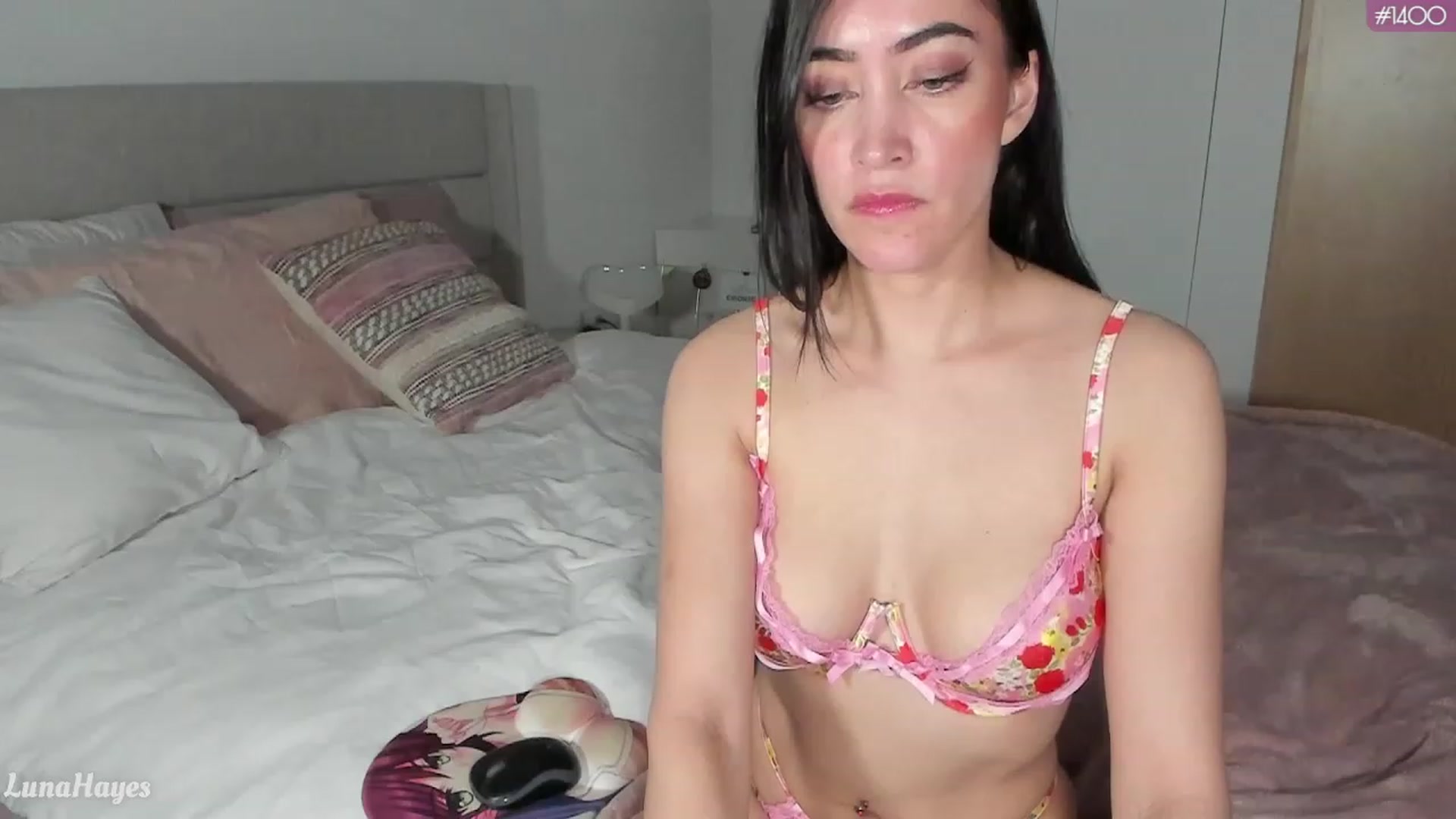 Gallery image thumbnail from LunaHayes's myfreecams stream on, 05/03/2023, 03:58 image 5 of 20