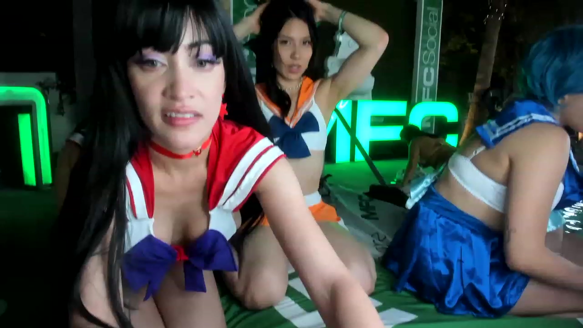 Gallery image thumbnail from LunaHayes's myfreecams stream on, 05/25/2023, 05:03 image 9 of 20