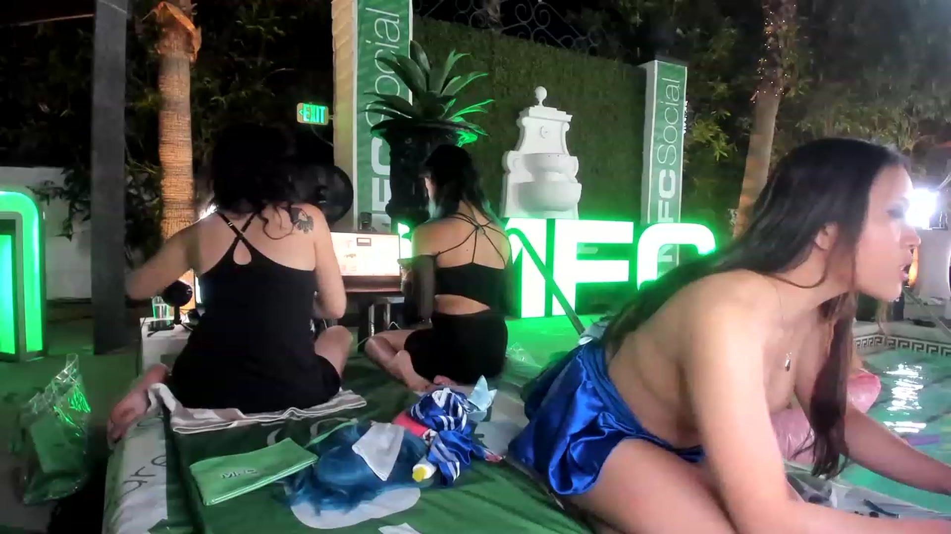 Gallery image thumbnail from LunaHayes's myfreecams stream on, 05/25/2023, 07:41 image 15 of 20