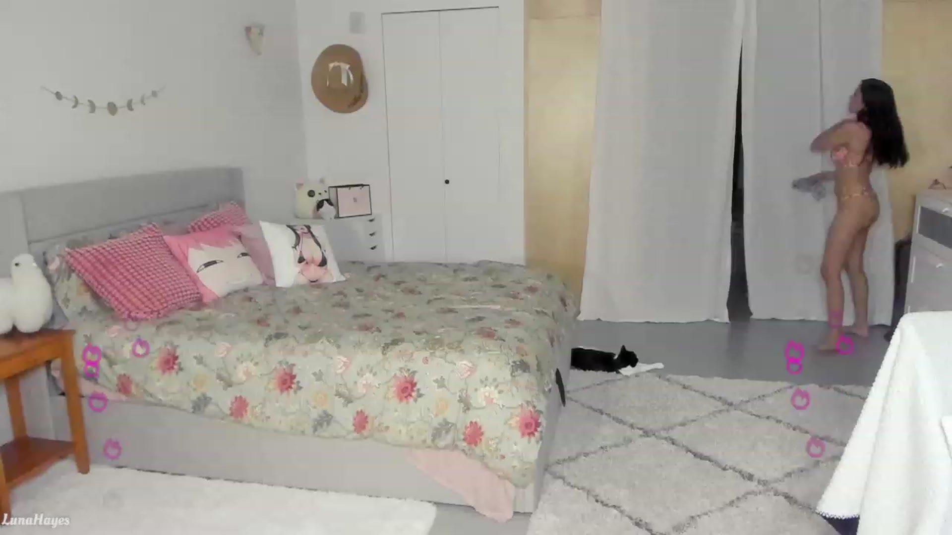 Gallery image thumbnail from LunaHayes's myfreecams stream on, 08/03/2023, 05:50 image 5 of 20