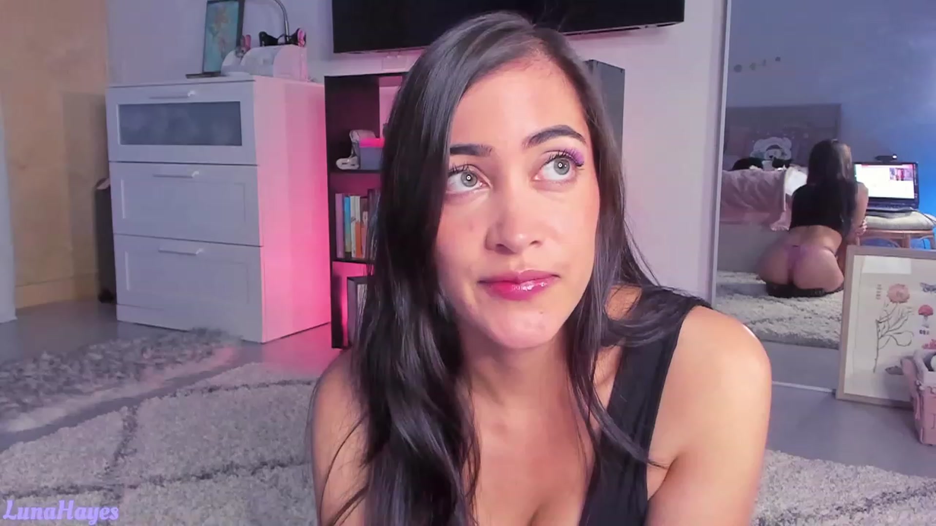 Gallery image thumbnail from LunaHayes's myfreecams stream on, 09/21/2023, 03:17 image 8 of 20