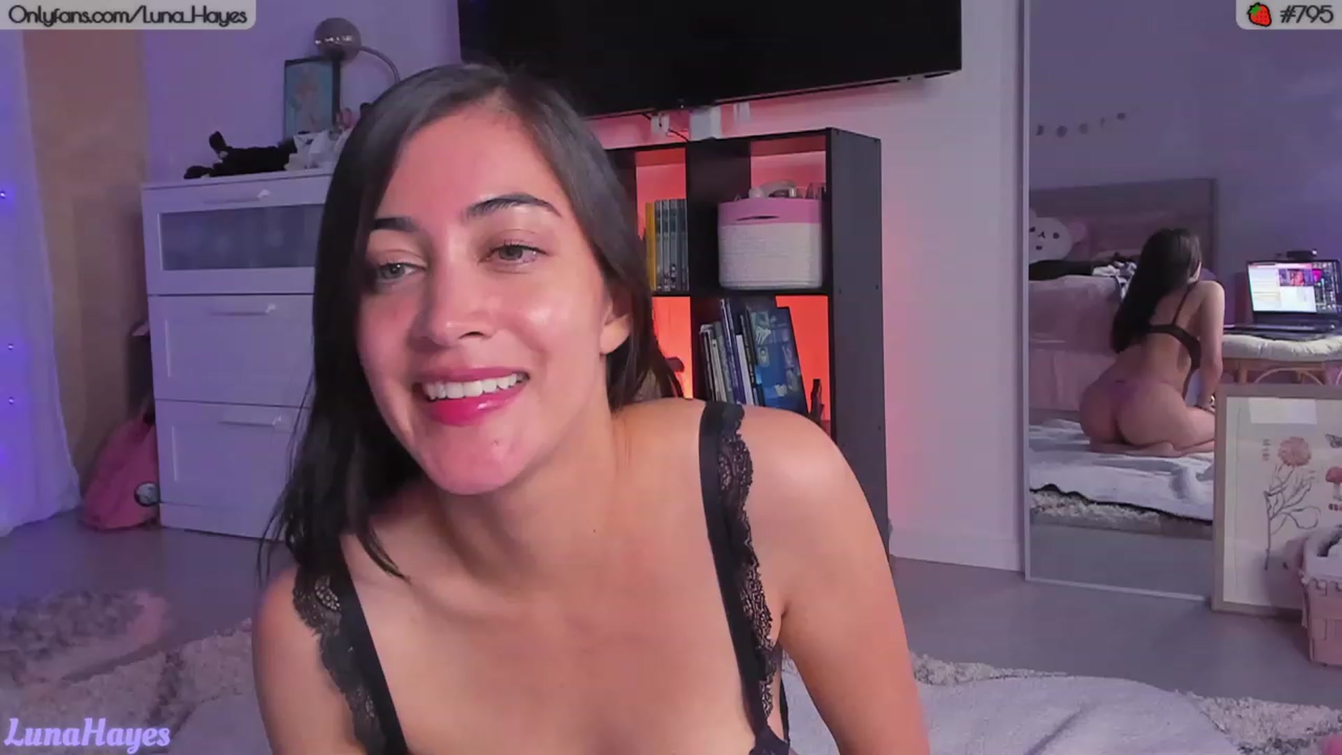 Gallery image thumbnail from LunaHayes's myfreecams stream on, 09/26/2023, 03:07 image 2 of 20