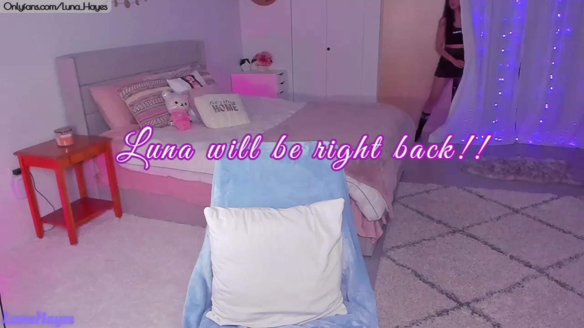 Gallery image thumbnail from LunaHayes's myfreecams stream on, 10/17/2023, 04:20 image 14 of 20