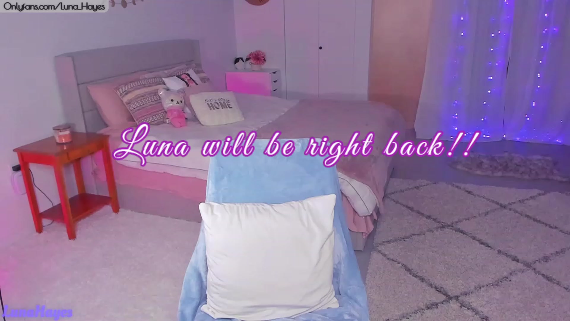 Gallery image thumbnail from LunaHayes's myfreecams stream on, 10/17/2023, 04:20 image 13 of 20