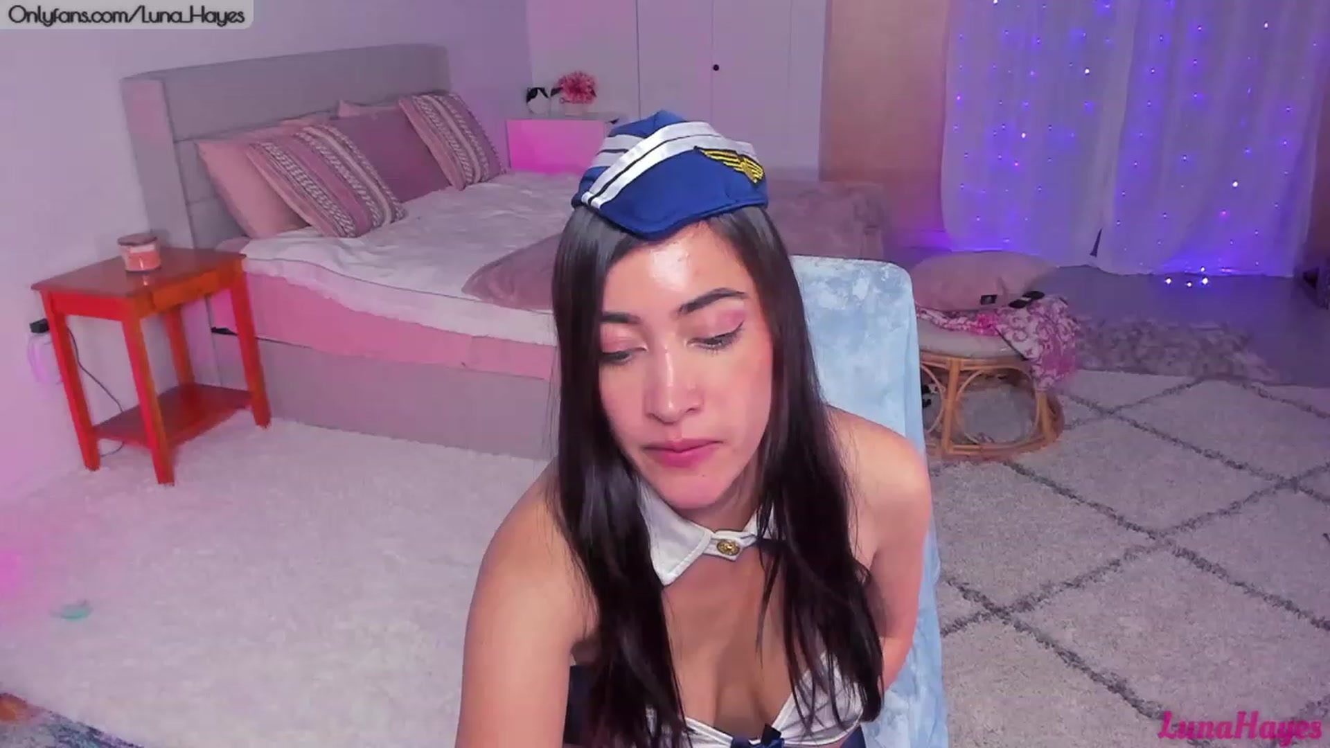 Gallery image thumbnail from LunaHayes's myfreecams stream on, 10/20/2023, 06:53 image 12 of 20