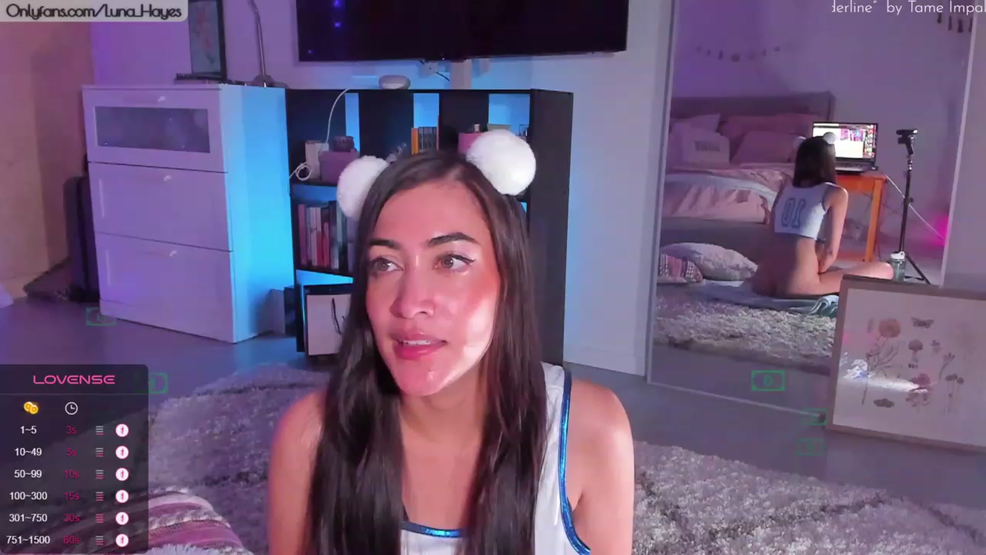 Gallery image thumbnail from LunaHayes's myfreecams stream on, 11/17/2023, 07:23 image 11 of 20
