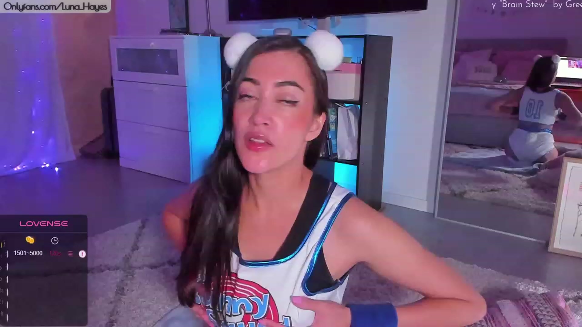 Gallery image thumbnail from LunaHayes's myfreecams stream on, 11/17/2023, 07:23 image 1 of 20