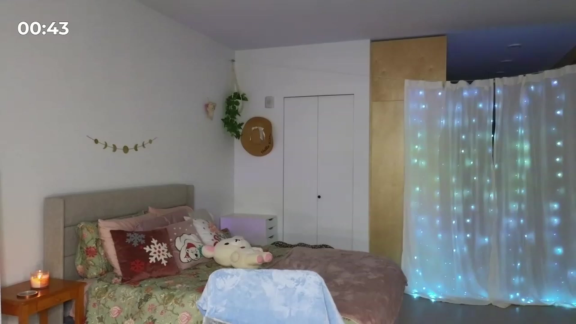 Gallery image thumbnail from LunaHayes's myfreecams stream on, 12/19/2023, 06:35 image 20 of 20