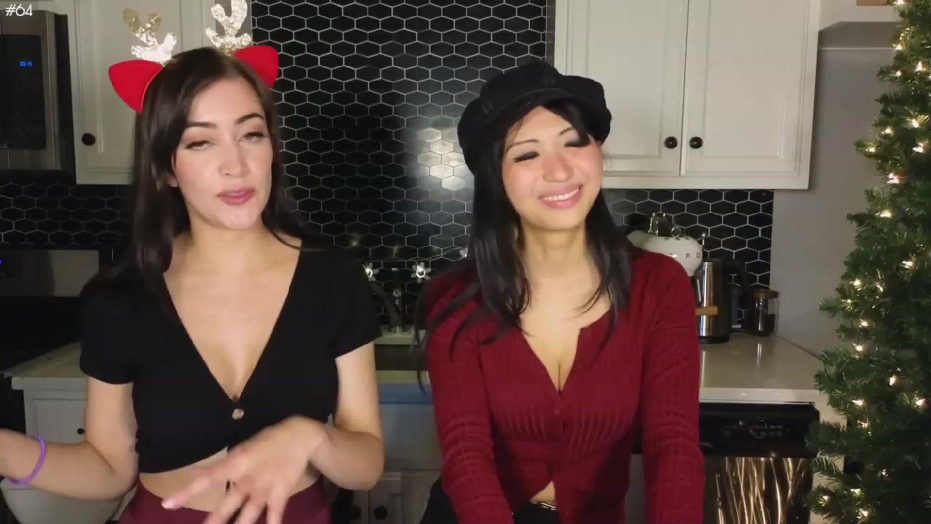 Gallery image thumbnail from LunaHayes's myfreecams stream on, 12/22/2023, 08:06 image 4 of 20