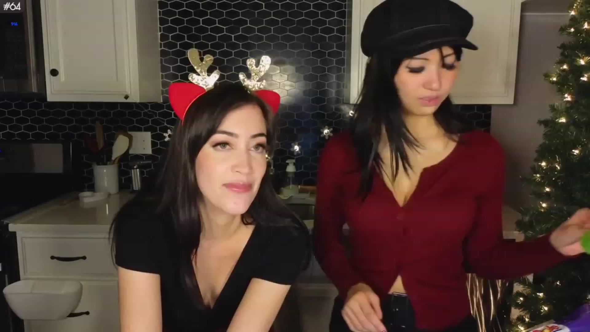 Gallery image thumbnail from LunaHayes's myfreecams stream on, 12/22/2023, 08:06 image 1 of 20