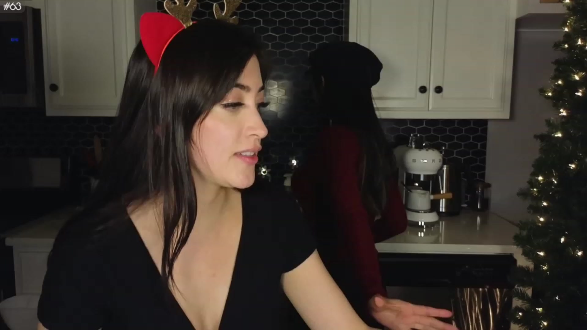 Gallery image thumbnail from LunaHayes's myfreecams stream on, 12/22/2023, 08:06 image 8 of 20