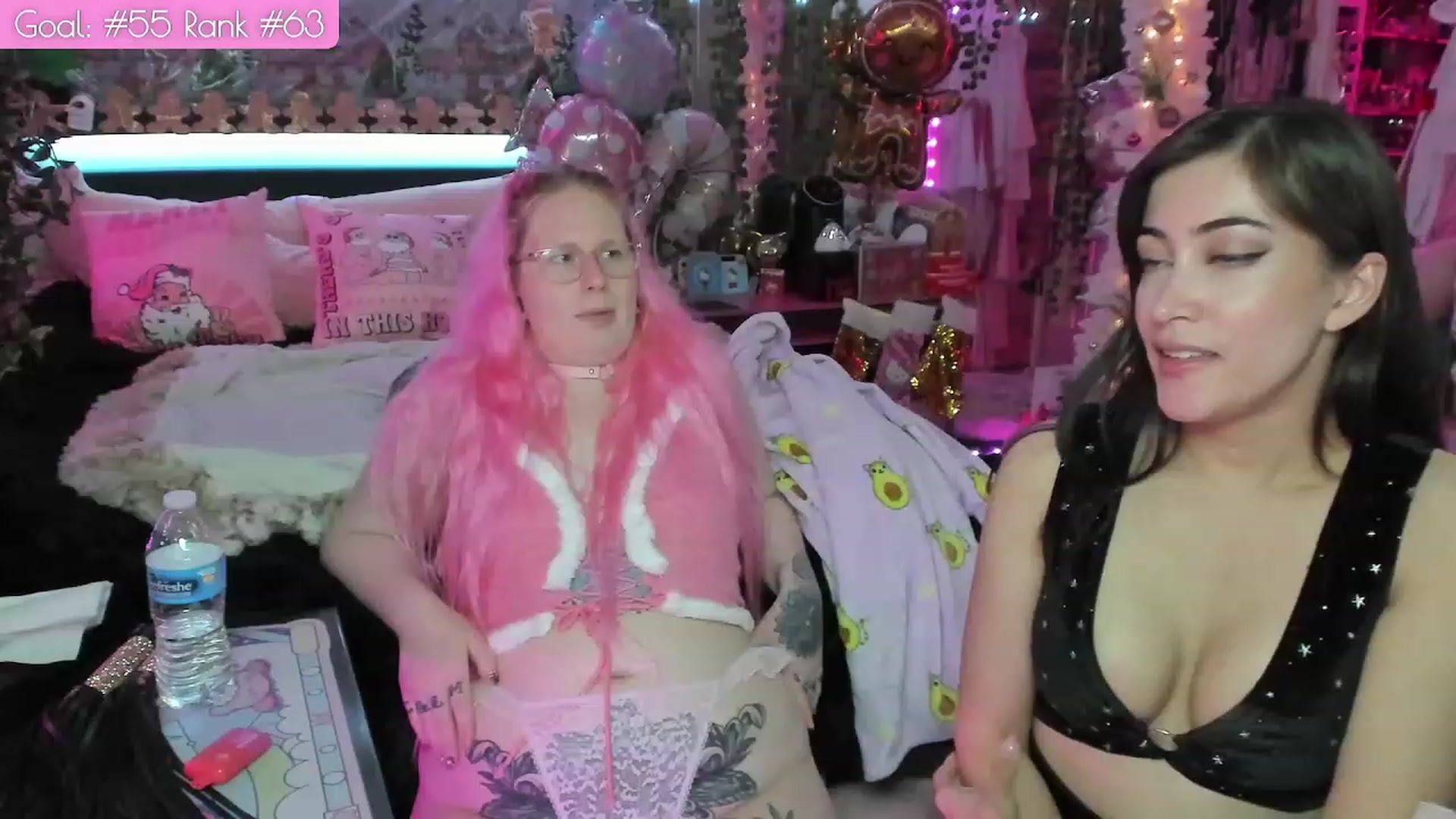 Gallery image thumbnail from LunaHayes's myfreecams stream on, 12/27/2023, 06:56 image 19 of 20
