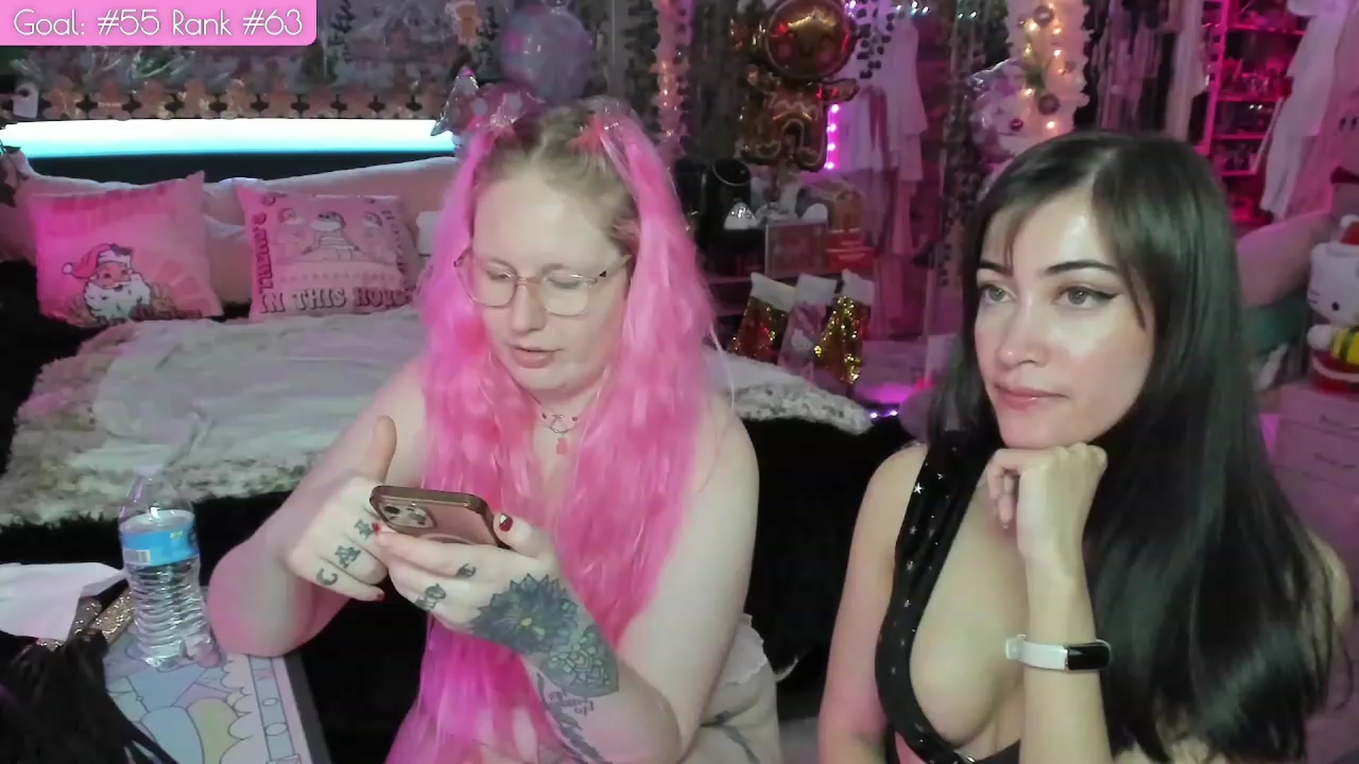 Gallery image thumbnail from LunaHayes's myfreecams stream on, 12/27/2023, 06:56 image 6 of 20
