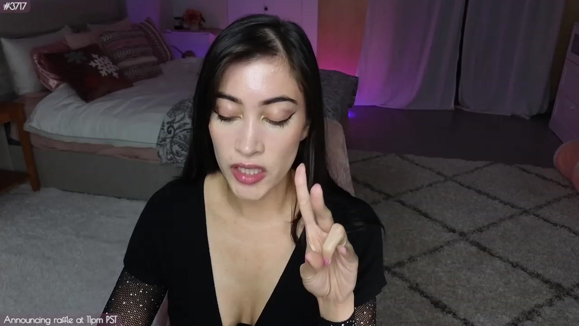 Gallery image thumbnail from LunaHayes's myfreecams stream on, 01/05/2024, 06:04 image 10 of 20