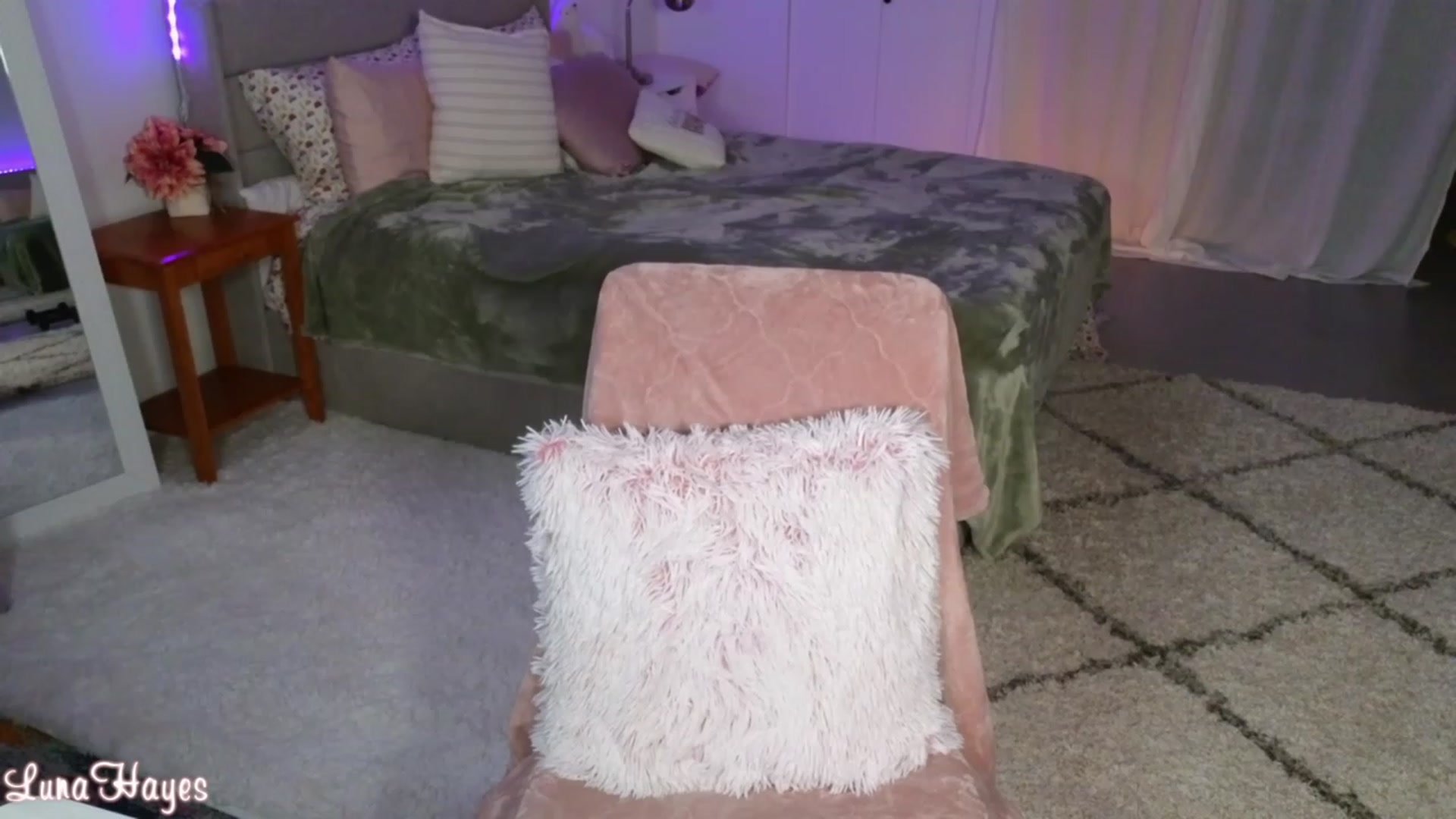 Gallery image thumbnail from LunaHayes's myfreecams stream on, 02/24/2024, 07:46 image 11 of 20