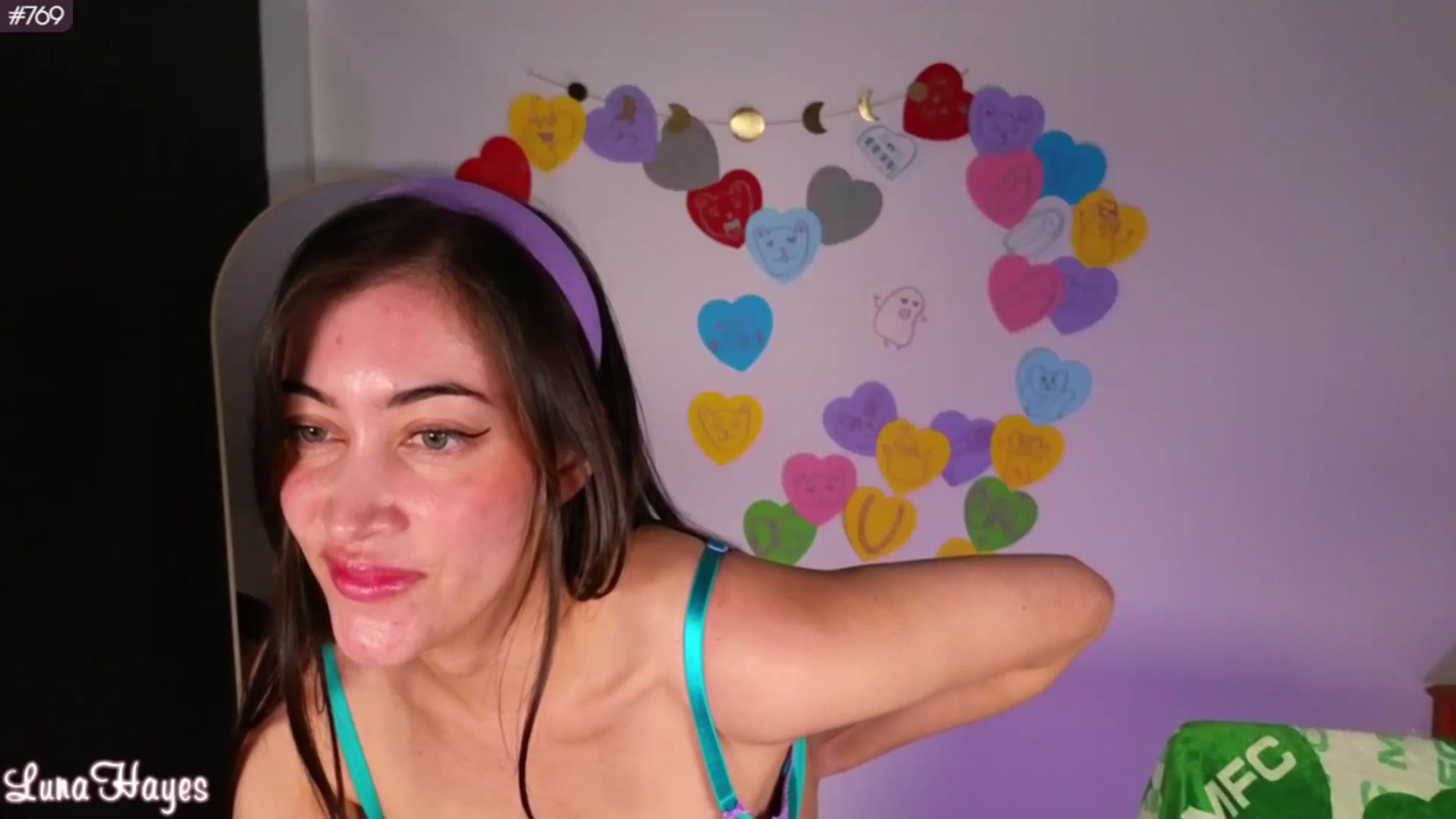 Gallery image thumbnail from LunaHayes's myfreecams stream on, 04/07/2024, 03:54 image 5 of 20