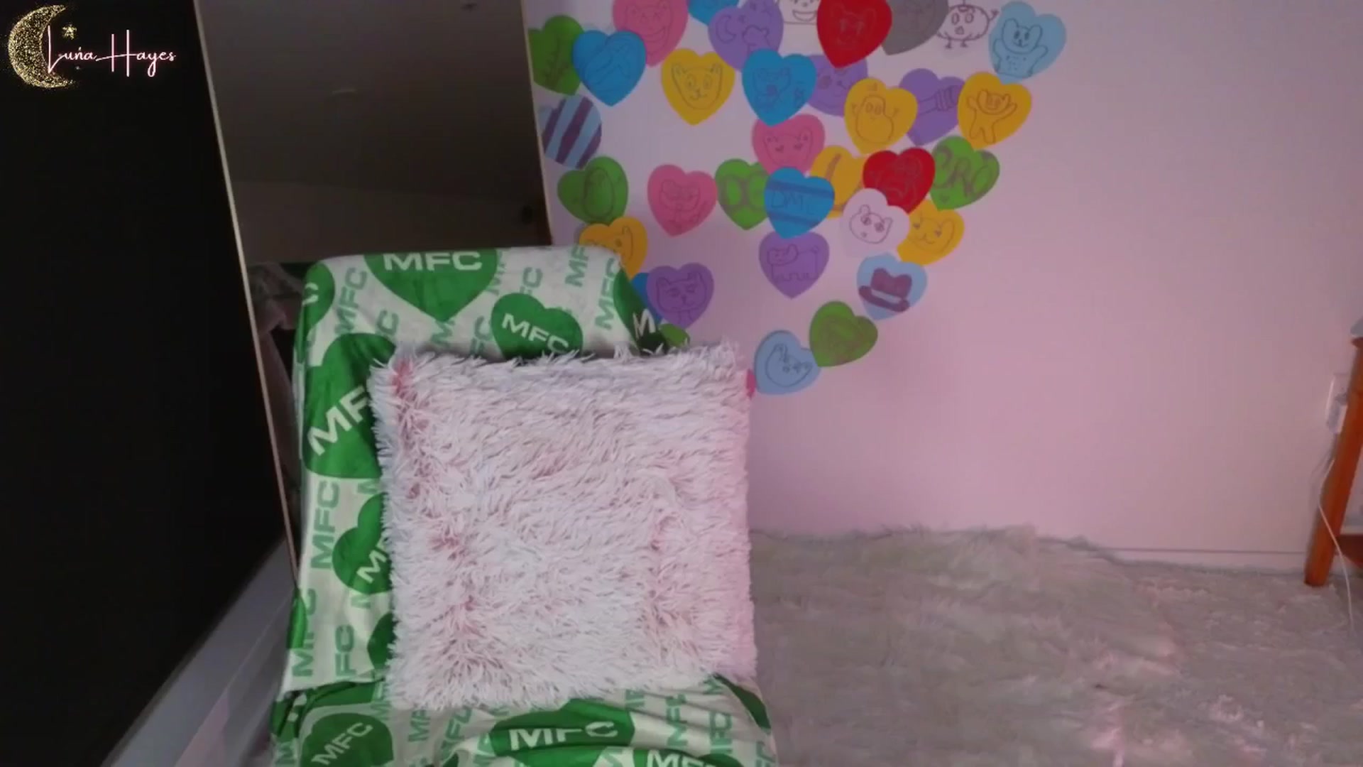 Gallery image thumbnail from LunaHayes's myfreecams stream on, 04/16/2024, 05:05 image 17 of 20