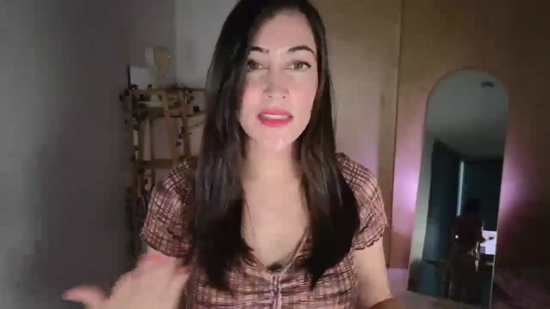 Gallery image thumbnail from LunaHayes's myfreecams stream on, 05/09/2024, 04:32 image 6 of 20