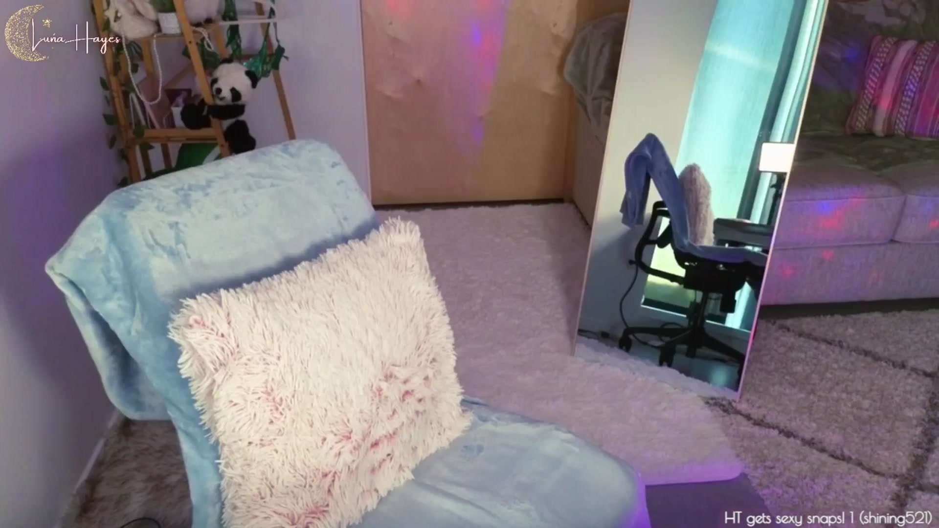 Gallery image thumbnail from LunaHayes's myfreecams stream on, 05/15/2024, 03:16 image 18 of 20