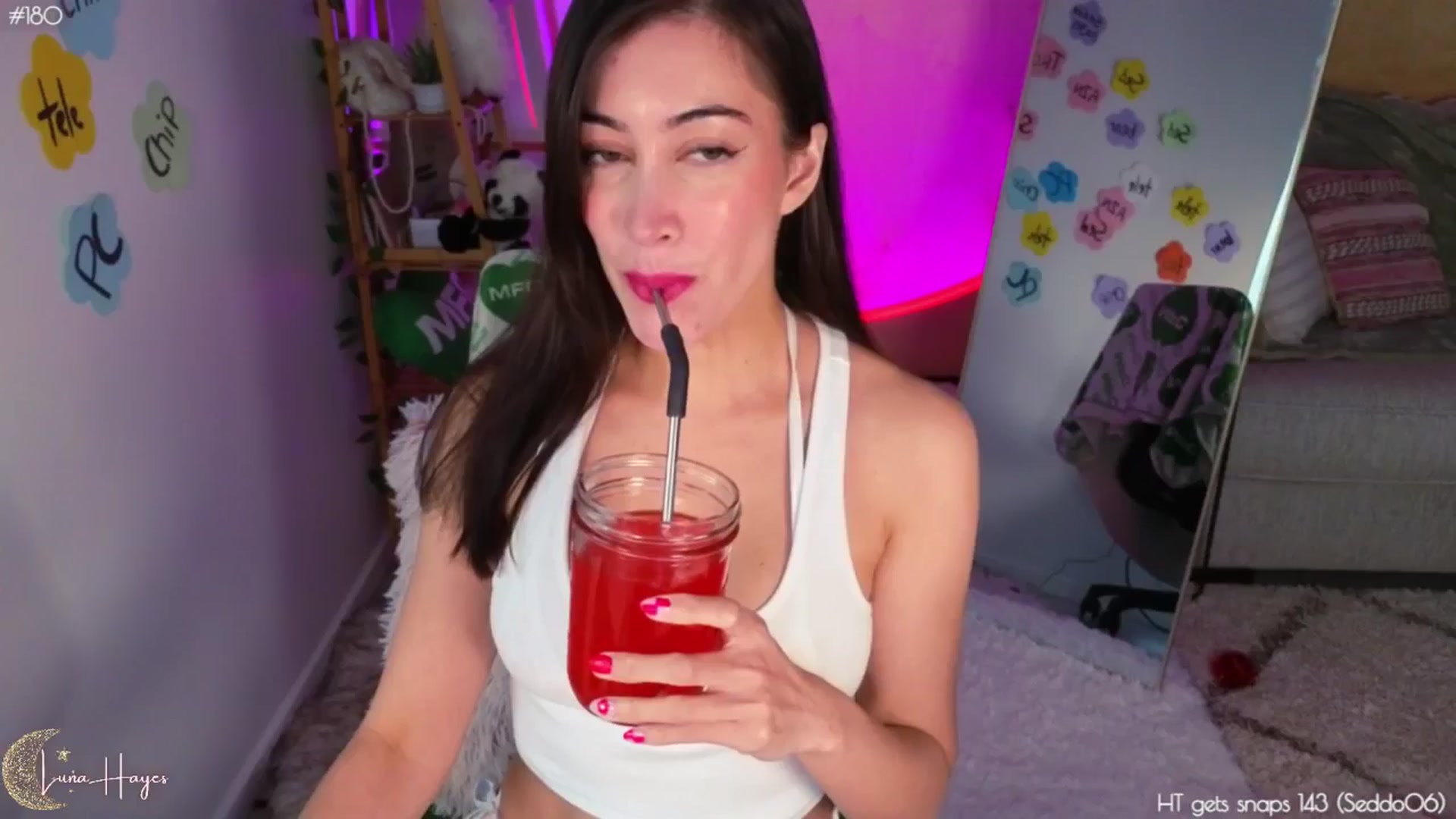 Gallery image thumbnail from LunaHayes's myfreecams stream on, 06/05/2024, 04:54 image 3 of 20