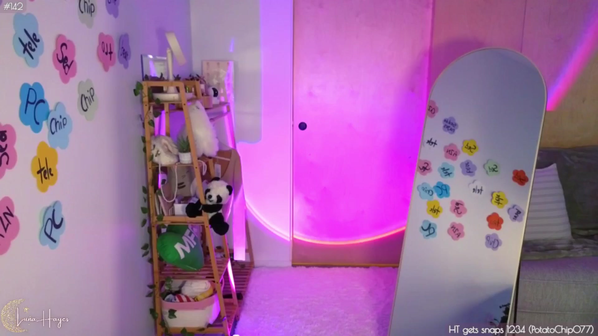 Gallery image thumbnail from LunaHayes's myfreecams stream on, 06/06/2024, 05:02 image 6 of 20