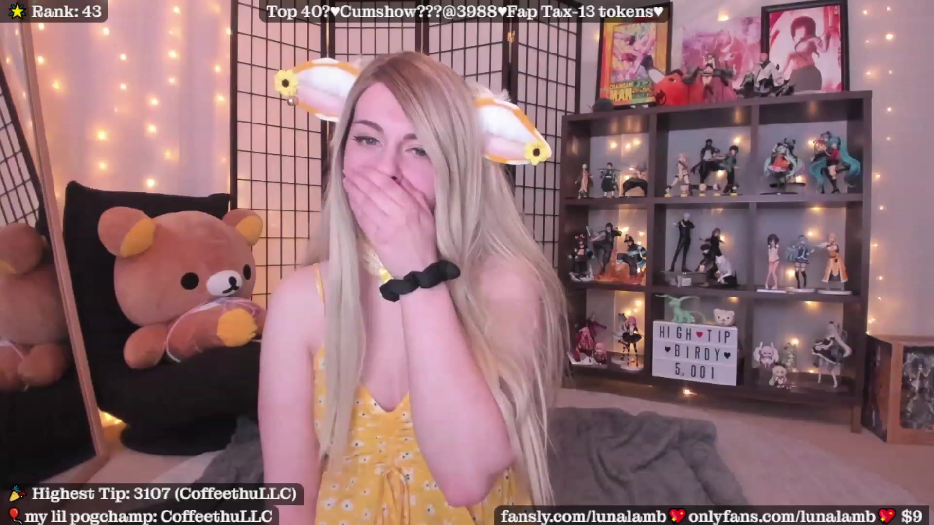 Gallery image thumbnail from LunaLamb's myfreecams stream on, 11/16/2022, 08:10 image 20 of 20