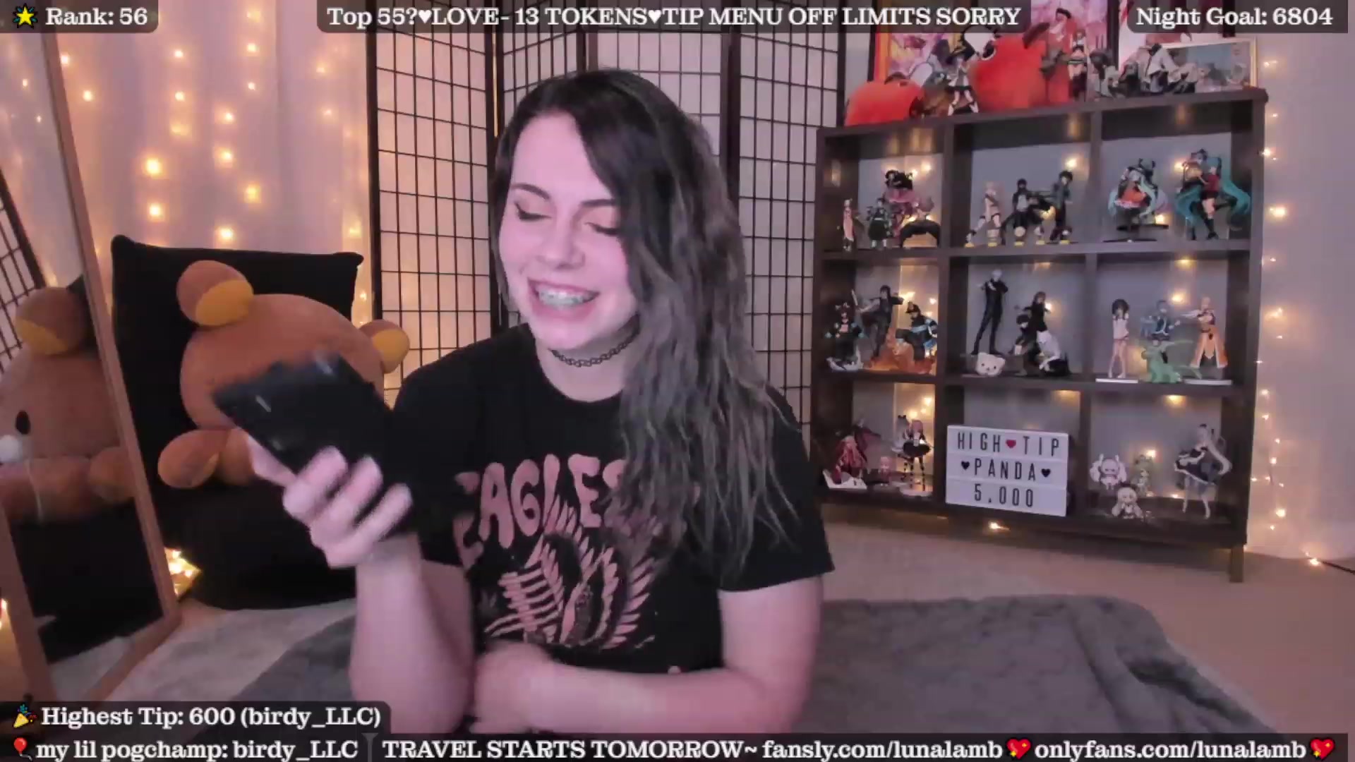 Gallery image thumbnail from LunaLamb's myfreecams stream on, 12/20/2022, 04:50 image 5 of 20
