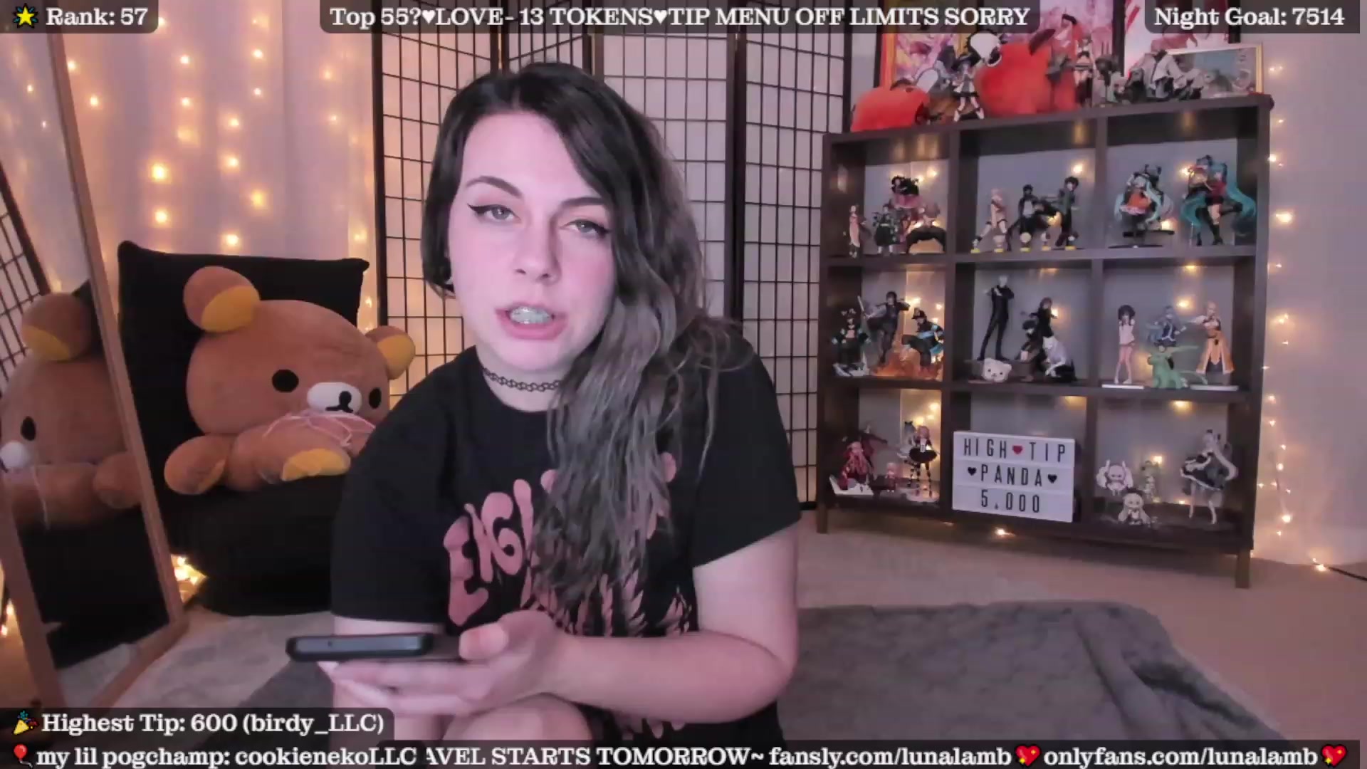Gallery image thumbnail from LunaLamb's myfreecams stream on, 12/20/2022, 04:50 image 1 of 20