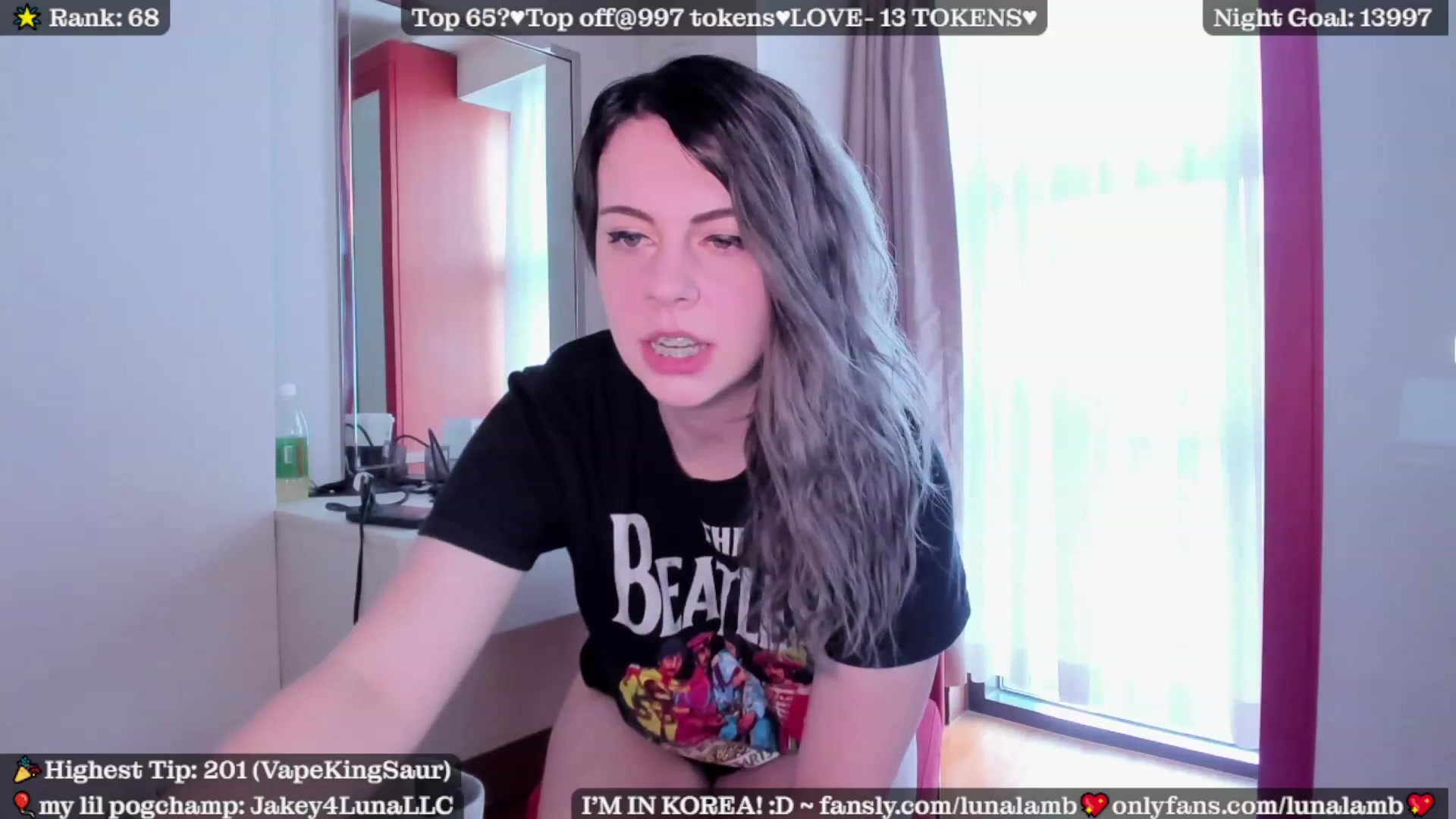 Gallery image thumbnail from LunaLamb's myfreecams stream on, 12/24/2022, 04:47 image 5 of 20