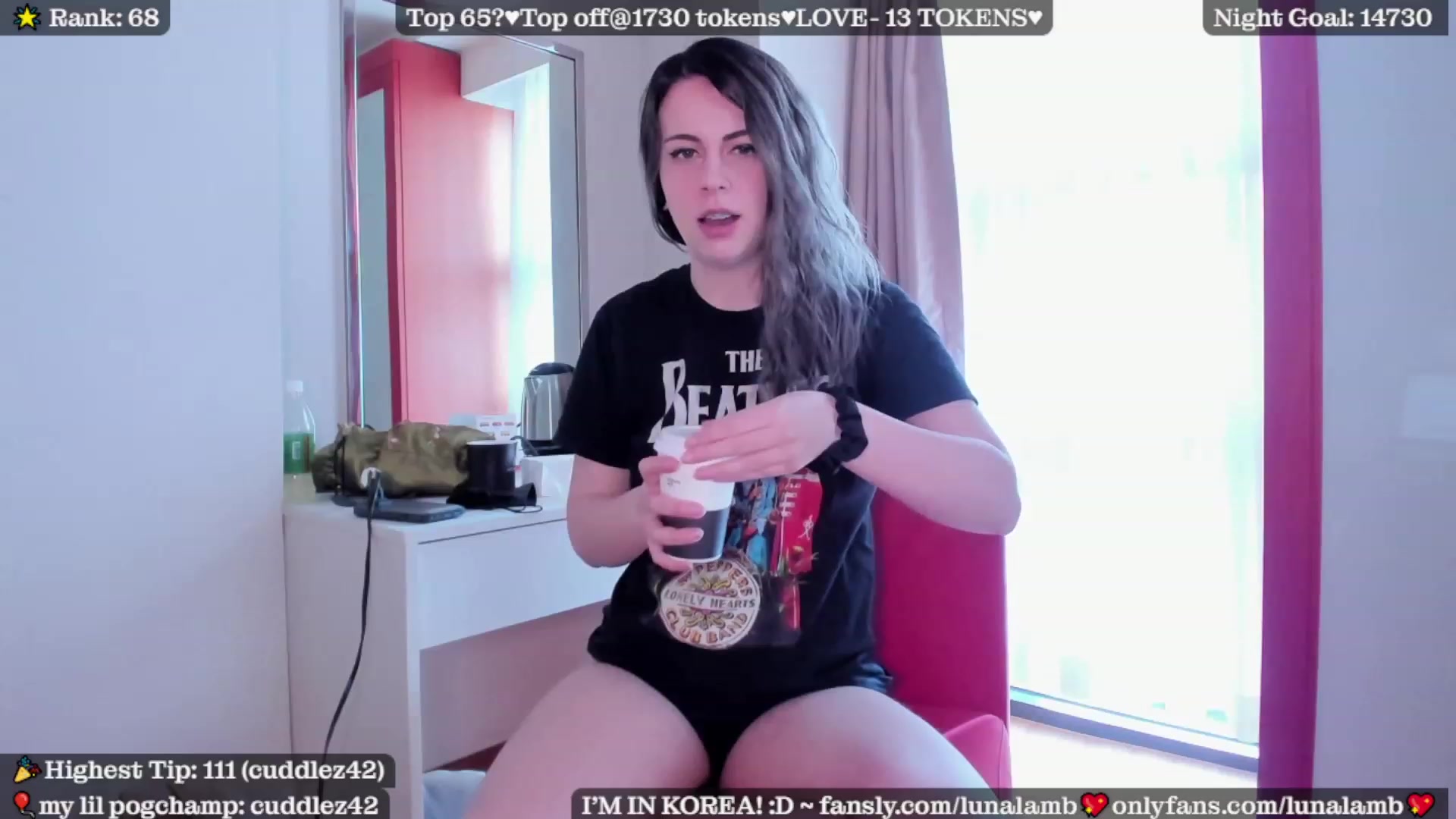 Gallery image thumbnail from LunaLamb's myfreecams stream on, 12/24/2022, 04:47 image 1 of 20