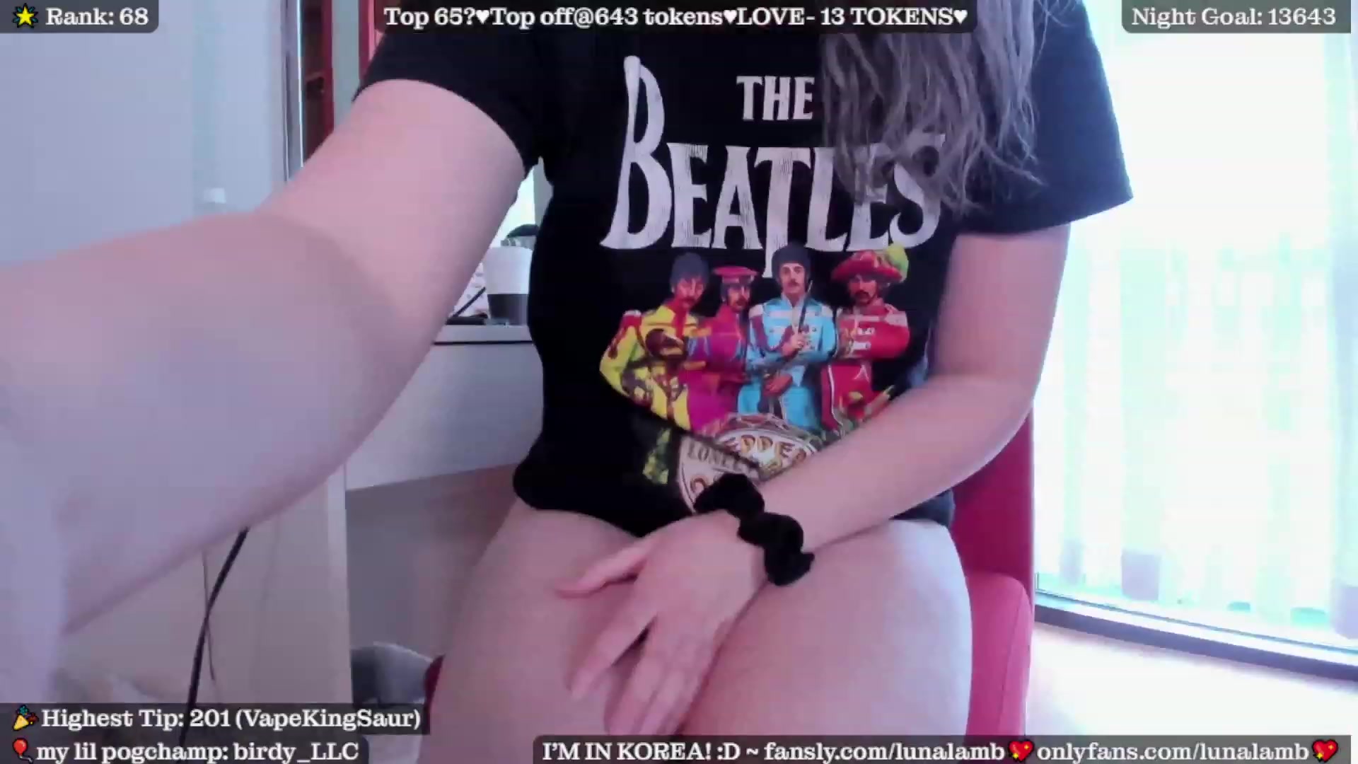 Gallery image thumbnail from LunaLamb's myfreecams stream on, 12/24/2022, 04:47 image 8 of 20