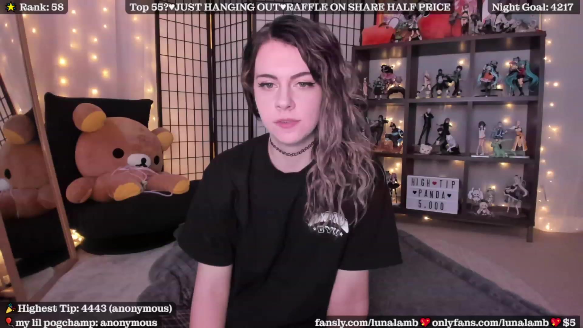 Gallery image thumbnail from LunaLamb's myfreecams stream on, 01/23/2023, 04:42 image 12 of 20