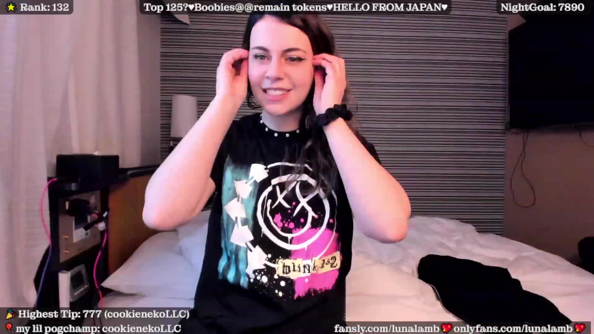 Gallery image thumbnail from LunaLamb's myfreecams stream on, 03/14/2023, 03:04 image 17 of 20