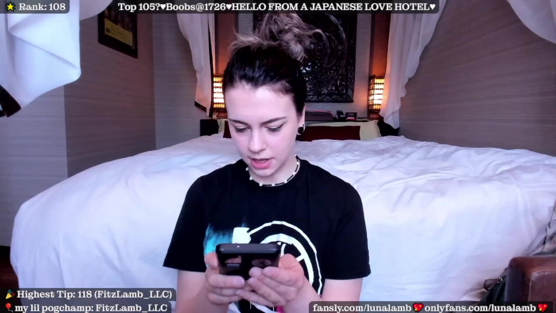 Gallery image thumbnail from LunaLamb's myfreecams stream on, 03/20/2023, 04:03 image 3 of 20
