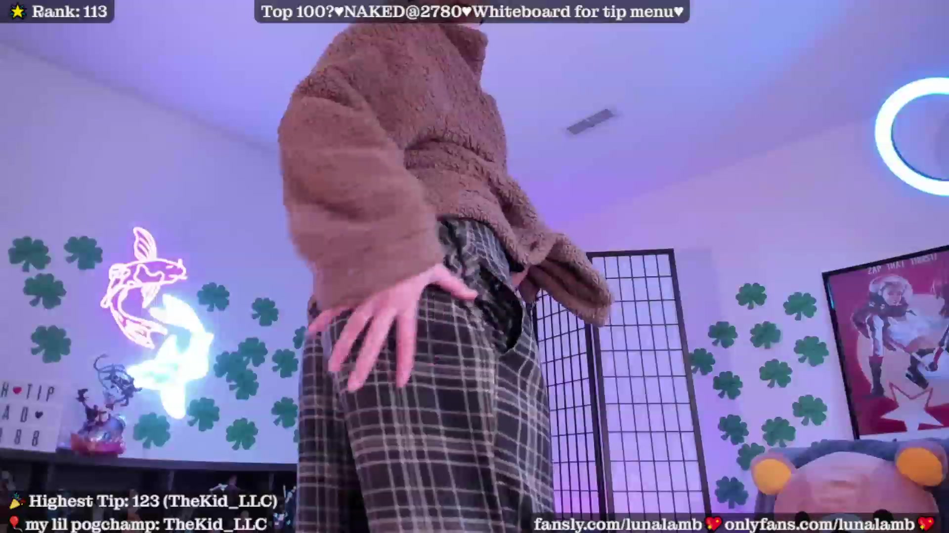 Gallery image thumbnail from LunaLamb's myfreecams stream on, 03/25/2023, 23:58 image 10 of 20