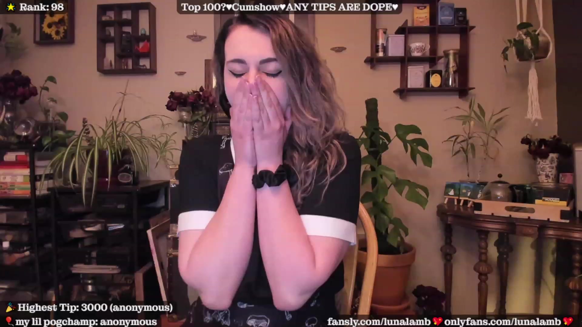 Gallery image thumbnail from LunaLamb's myfreecams stream on, 03/28/2023, 03:48 image 17 of 20