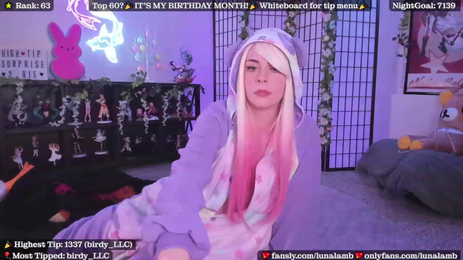 Gallery image thumbnail from LunaLamb's myfreecams stream on, 04/07/2023, 03:24 image 12 of 20