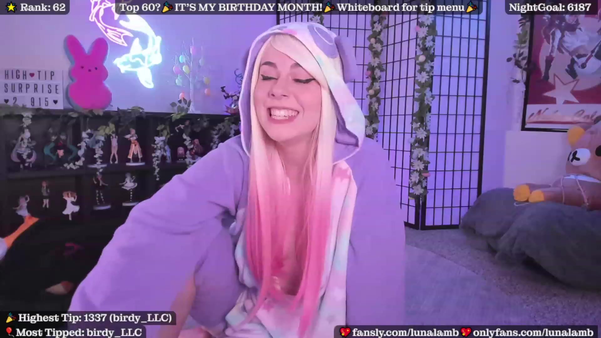 Gallery image thumbnail from LunaLamb's myfreecams stream on, 04/07/2023, 03:24 image 20 of 20