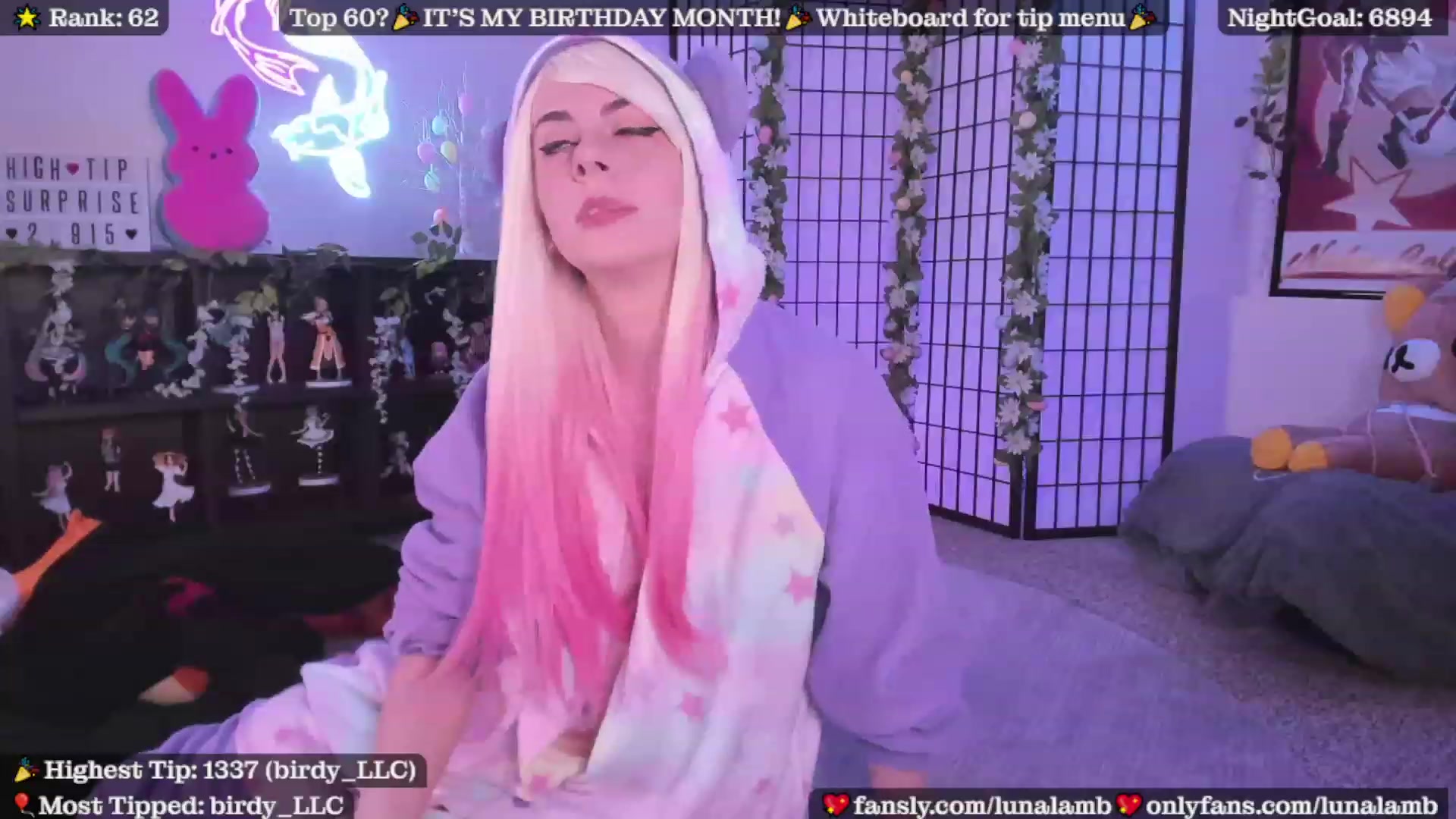Gallery image thumbnail from LunaLamb's myfreecams stream on, 04/07/2023, 03:24 image 15 of 20