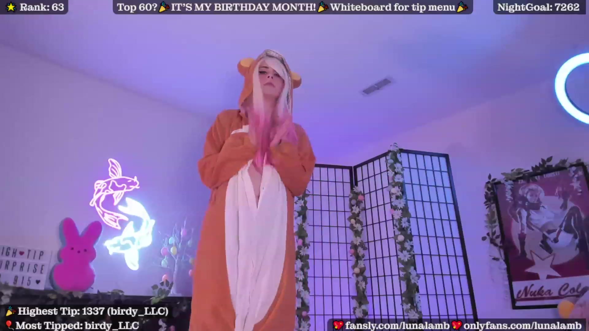 Gallery image thumbnail from LunaLamb's myfreecams stream on, 04/07/2023, 03:24 image 9 of 20