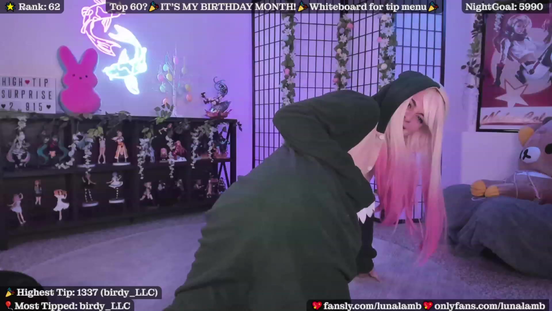 Gallery image thumbnail from LunaLamb's myfreecams stream on, 04/07/2023, 03:53 image 12 of 20