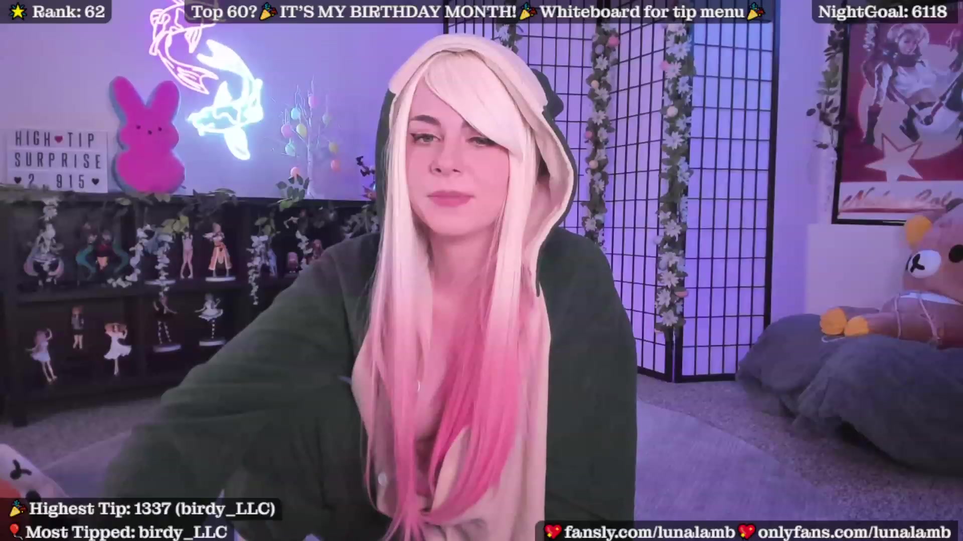Gallery image thumbnail from LunaLamb's myfreecams stream on, 04/07/2023, 03:53 image 7 of 20