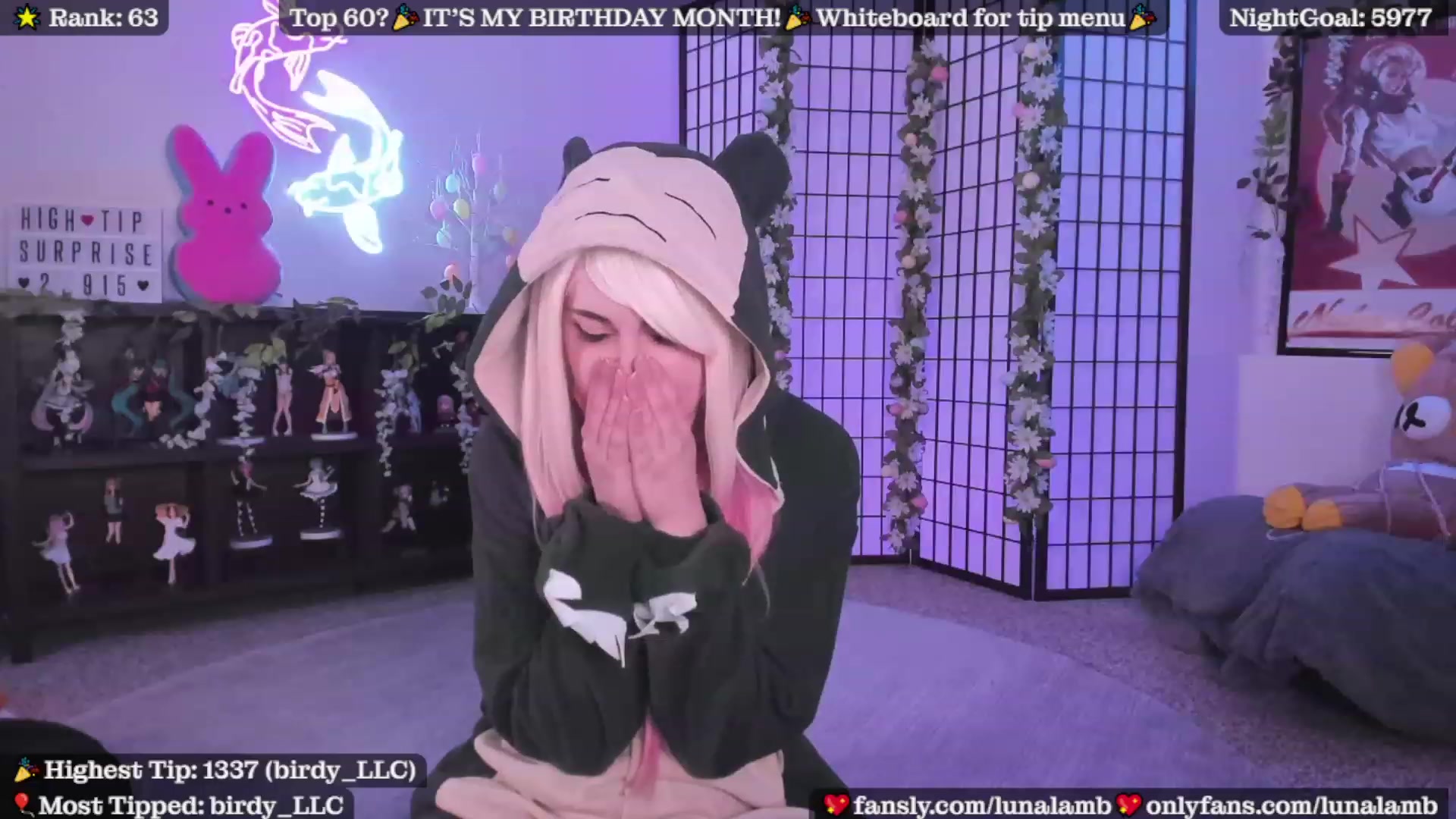 Gallery image thumbnail from LunaLamb's myfreecams stream on, 04/07/2023, 03:53 image 18 of 20